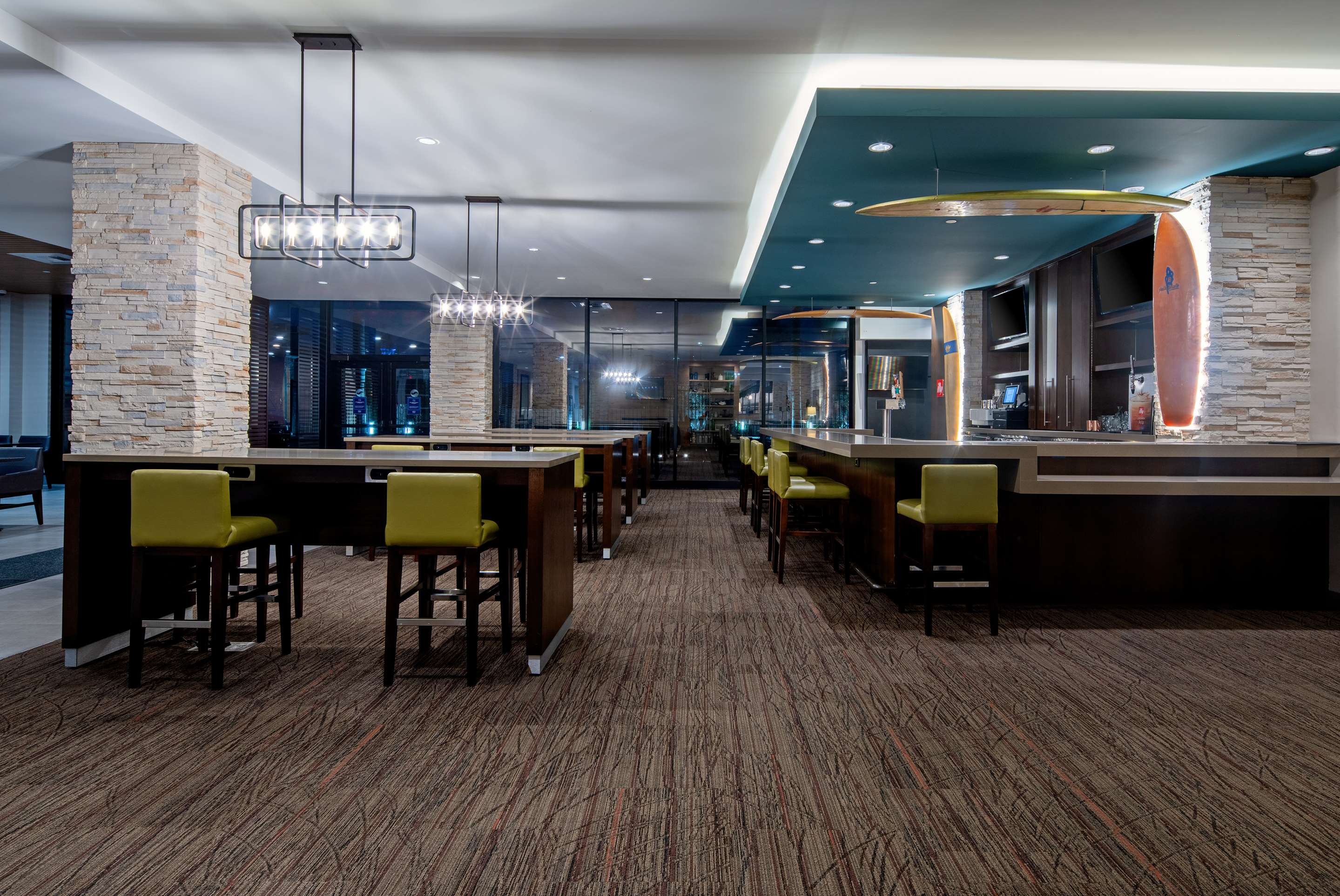 BarLounge | SunCoast Hotel Anaheim, Tapestry Collection by Hilton