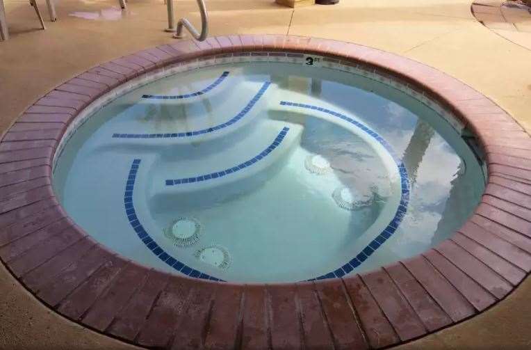 hottub | America's Best Inn & Suites