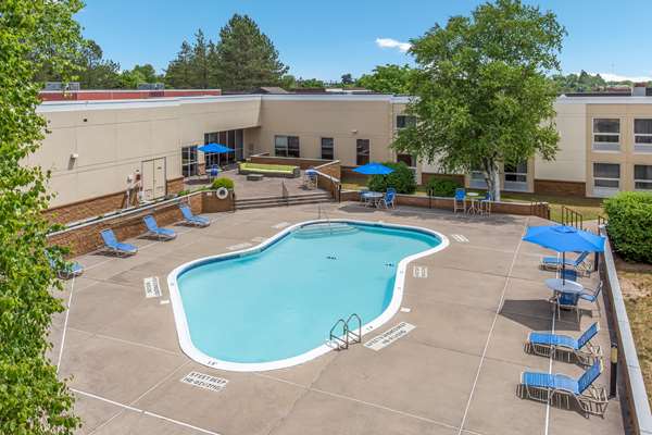 Pool - Burrstone Inn New Hartford