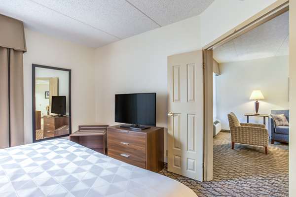 Suite - Burrstone Inn New Hartford