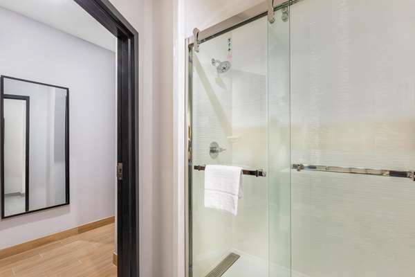  - La Quinta Inn & Suites Galveston