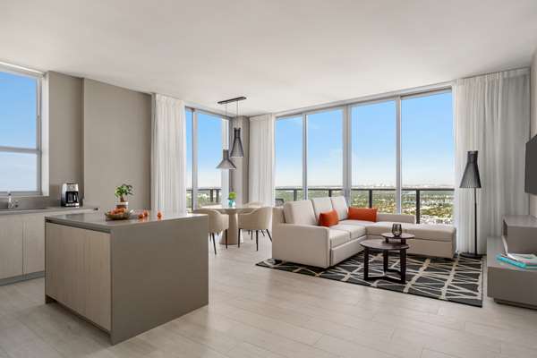 Suite - Hyde Beach House Hollywood