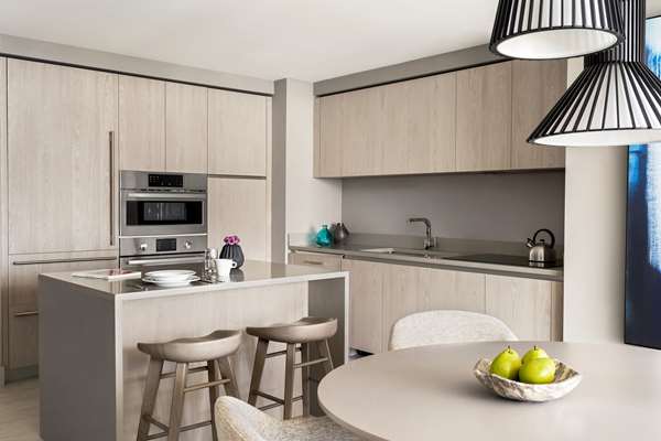 Suite - Hyde Beach House Hollywood