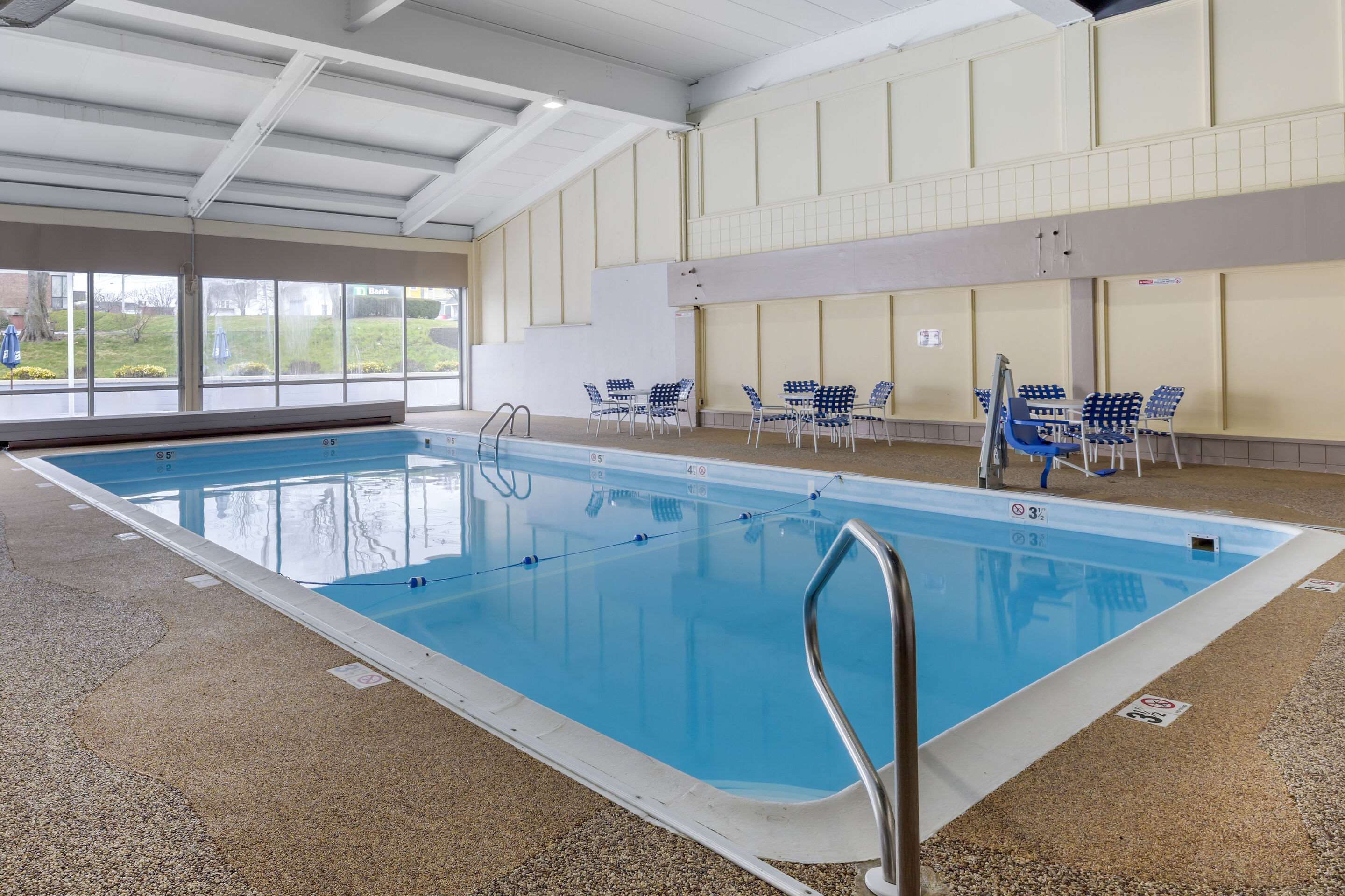 Indoor pool | Comfort Inn Hyannis - Cape Cod