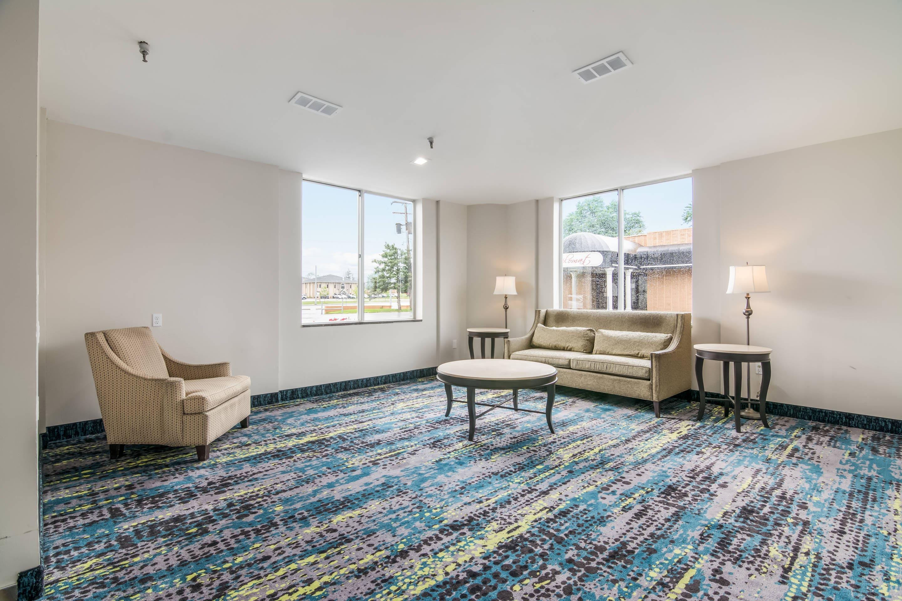 Hotel lobby | Quality Inn