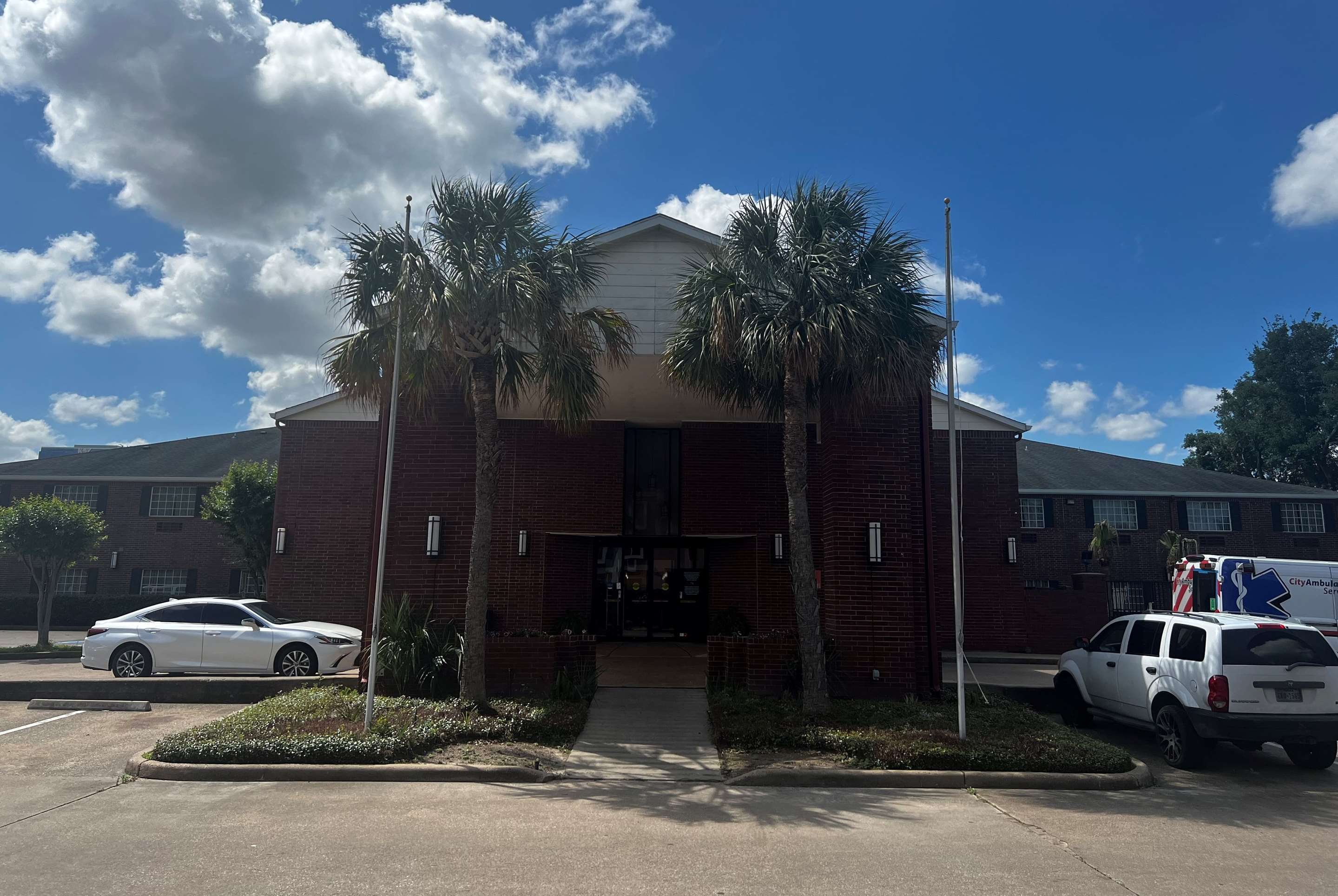 Exterior | Baymont by Wyndham Houston/Westchase