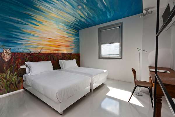 2 Single Beds, Non-Smoking, Standard Room, Shower