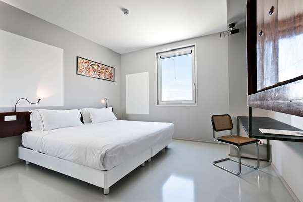 2 Single Beds, Non-Smoking, Standard Room, Shower