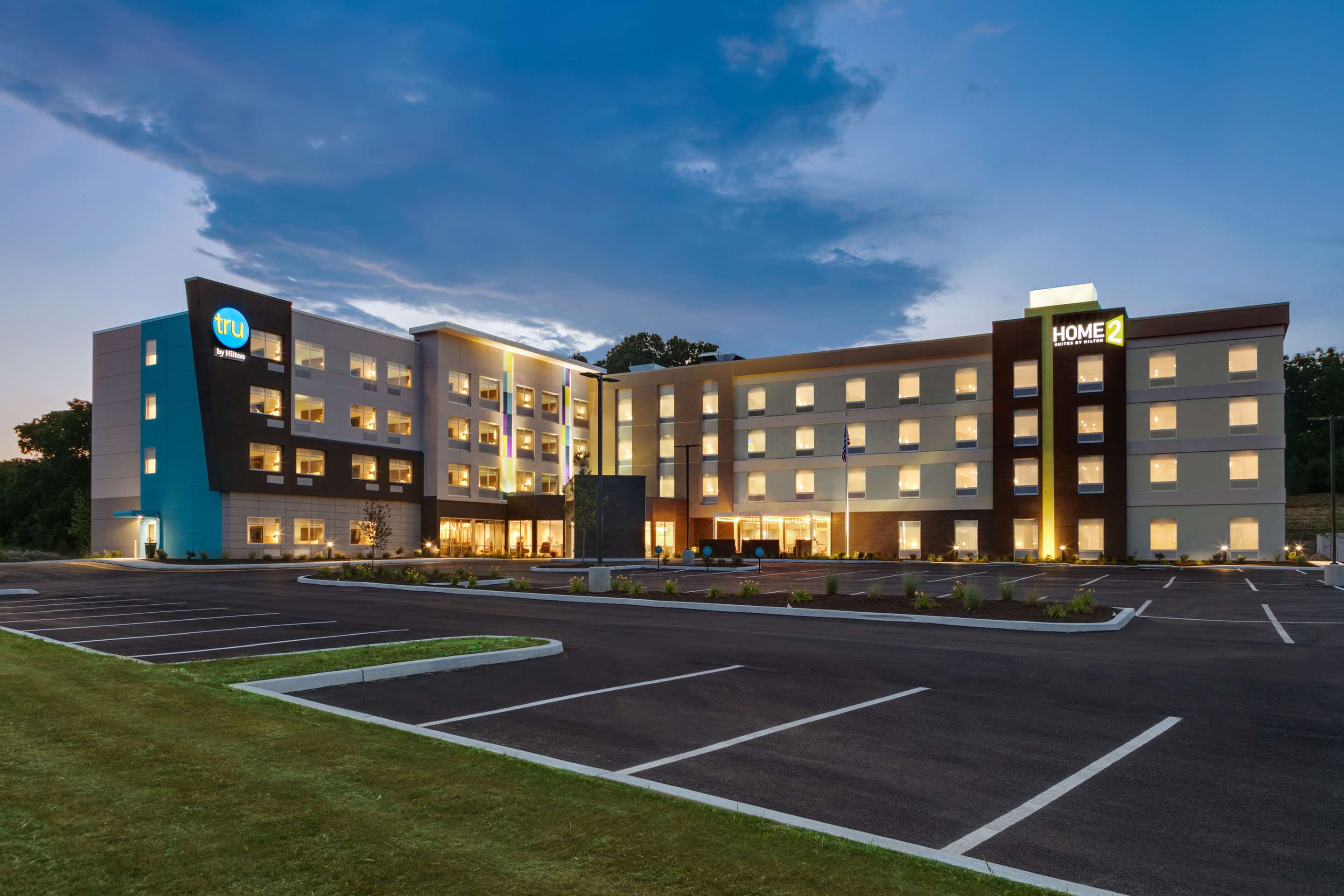 Exterior | Tru By Hilton Easton
