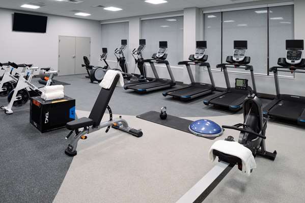 Fitness/ Exercise Room - Hilton Garden Inn Lynnwood - I-55, Exit 181