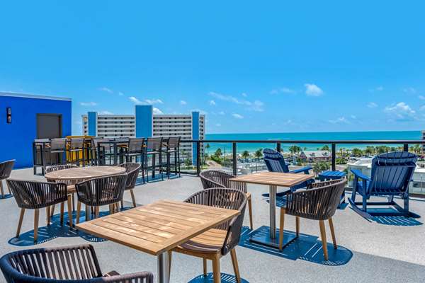 Pool - Cambria Hotel Madeira Beach