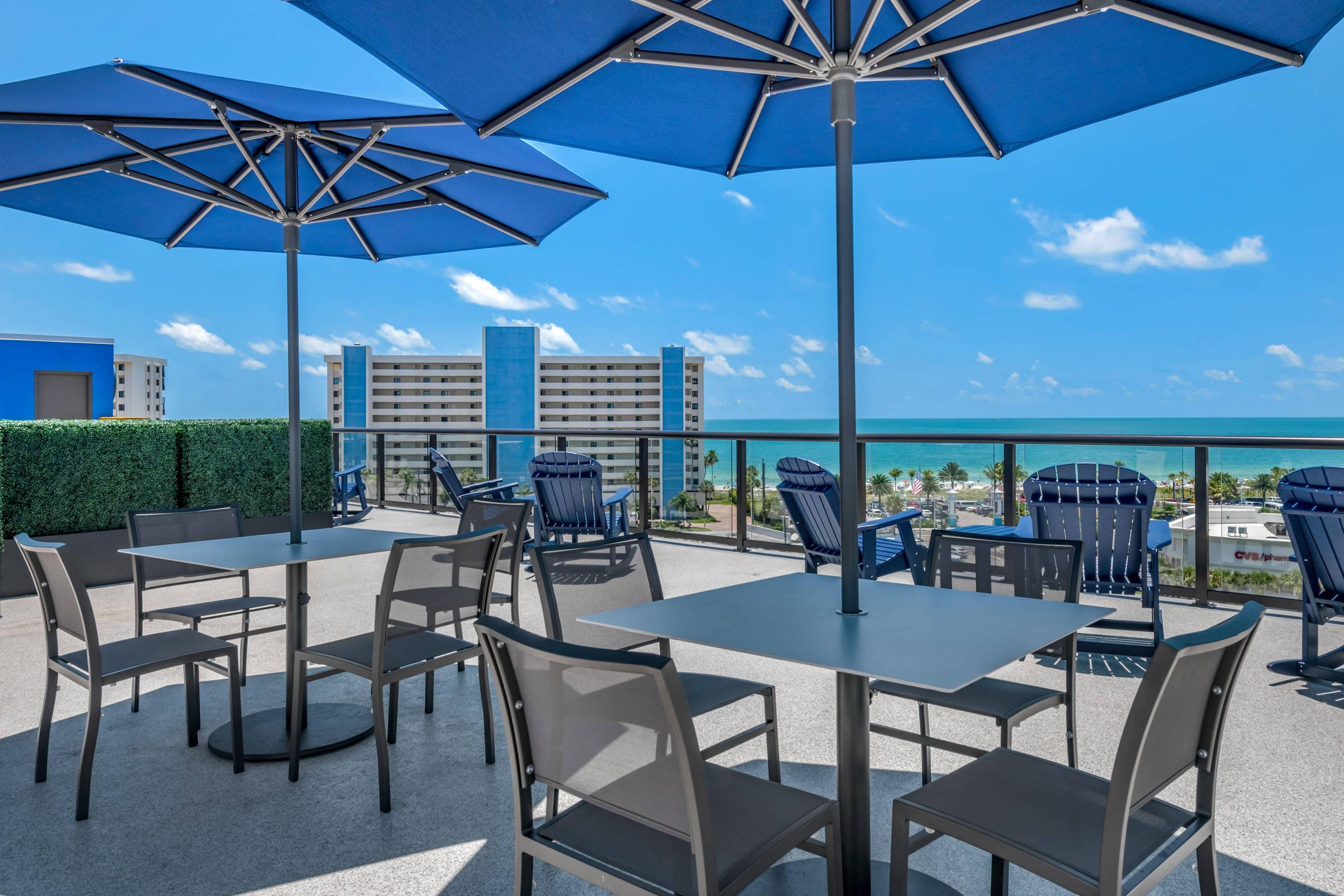 Hotel patio | Cambria Hotel St Petersburg-Madeira Beach Marina