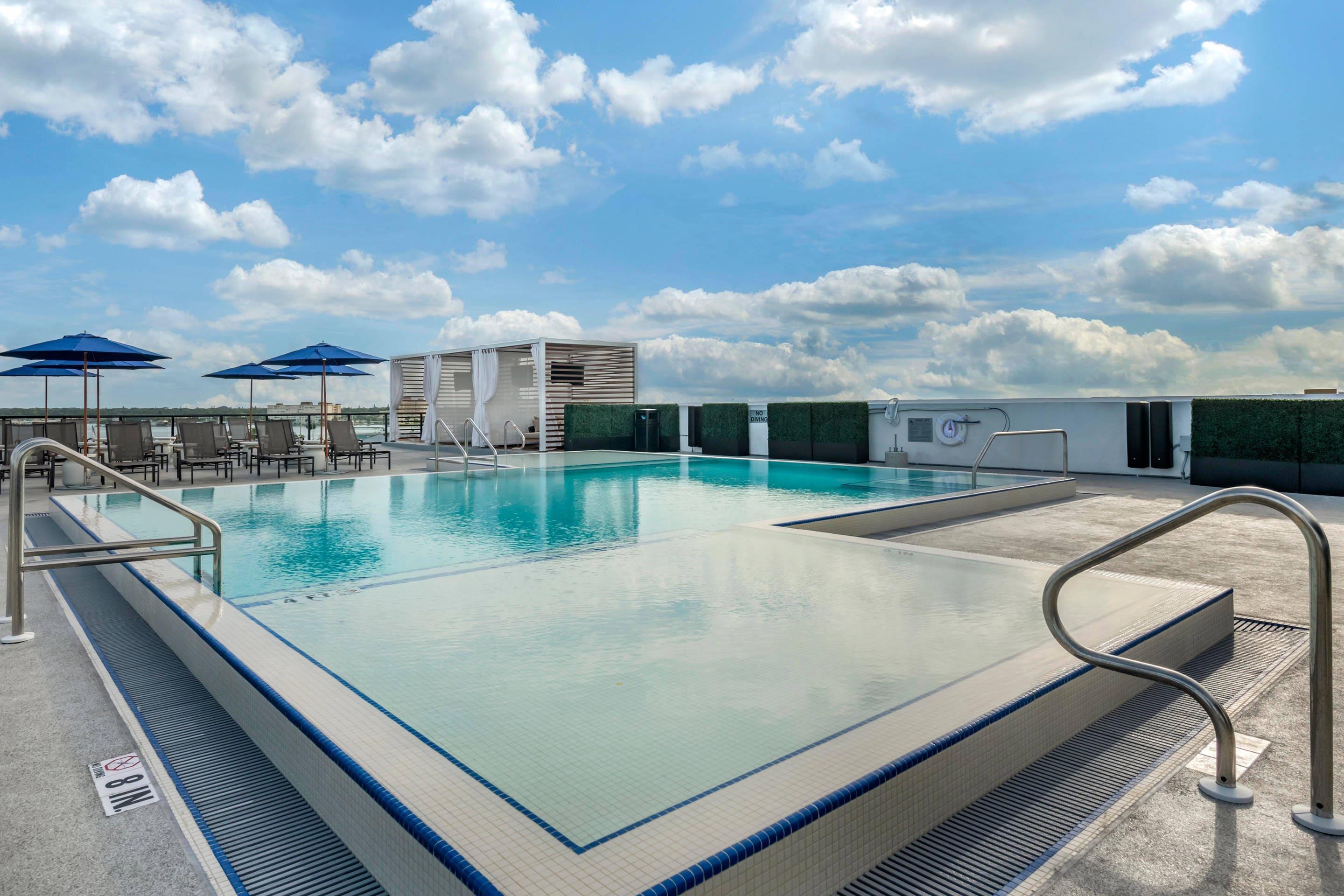 Outdoor pool | Cambria Hotel St Petersburg-Madeira Beach Marina