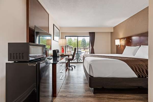  - SureStay Hotel by Best Western Kemptville