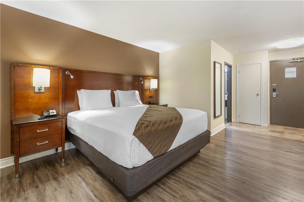 SureStay by Best Western Kemptville-guestroom-Guest Room,On-Site.jpg