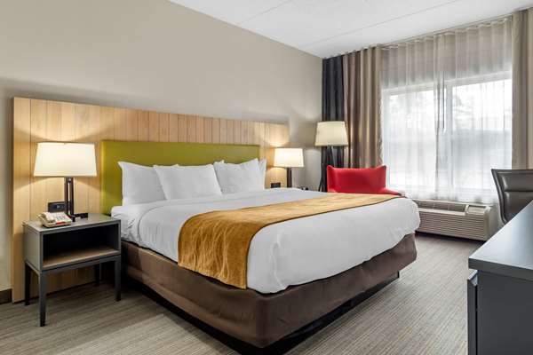  - Comfort Inn & Suites Calhoun - I-75, Exit 312