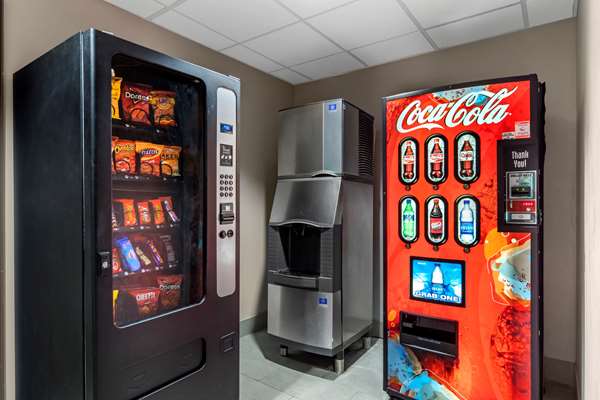  - Comfort Inn & Suites Calhoun - I-75, Exit 312