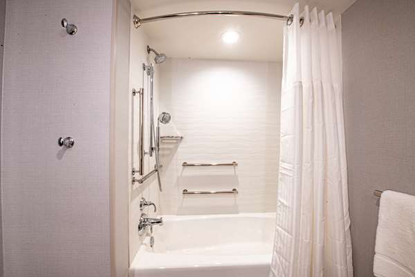  - Hilton Garden Inn South Asheville - I-26, Exit 33