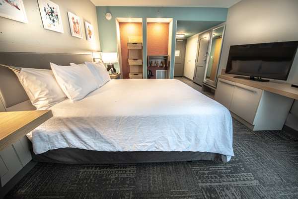  - Hilton Garden Inn South Asheville - I-26, Exit 33