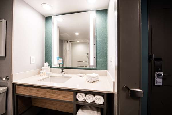  - Hilton Garden Inn South Asheville - I-26, Exit 33