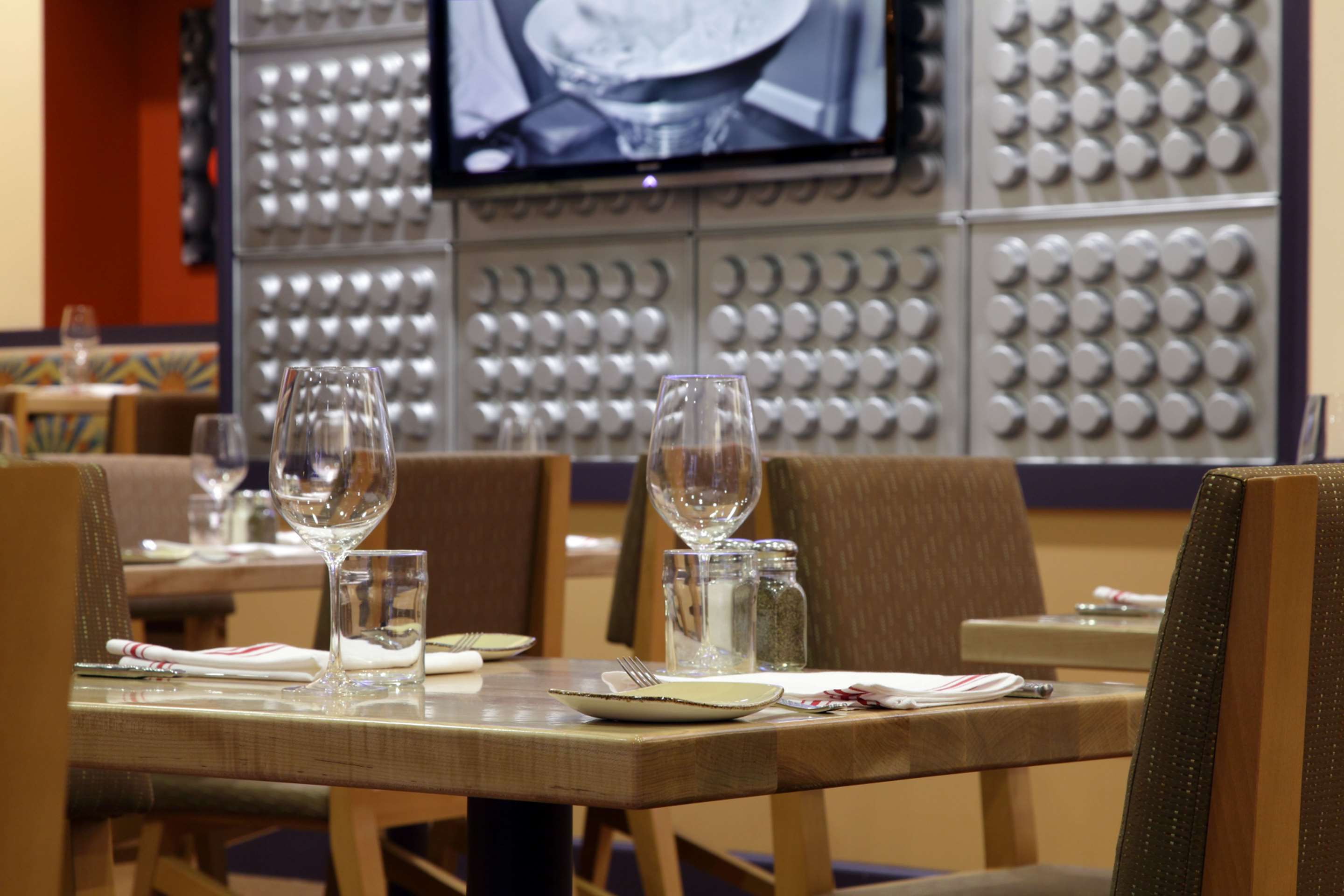 Restaurant | The Verve Hotel Boston Natick, Tapestry Collection by Hilton