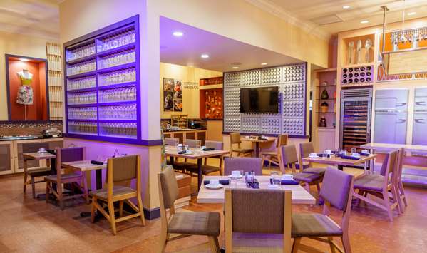 Restaurant - Verve Hotel Natick