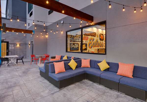 Exterior view - Tru by Hilton Hotel DFW Airport West Euless