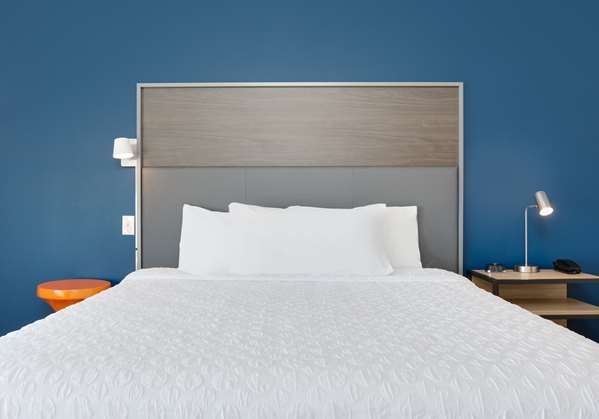  - Tru by Hilton Hotel DFW Airport West Euless