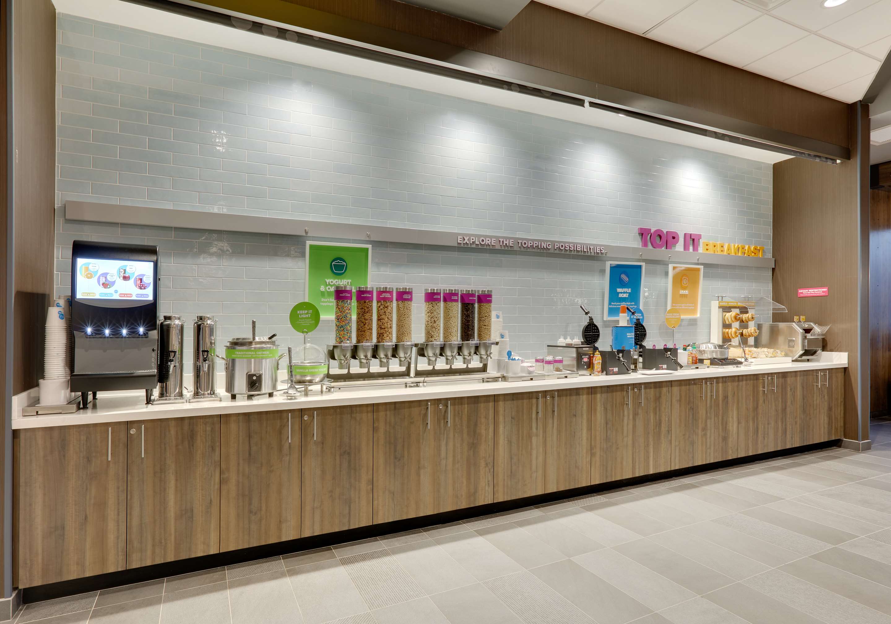 Breakfast Area | Tru By Hilton Euless DFW West