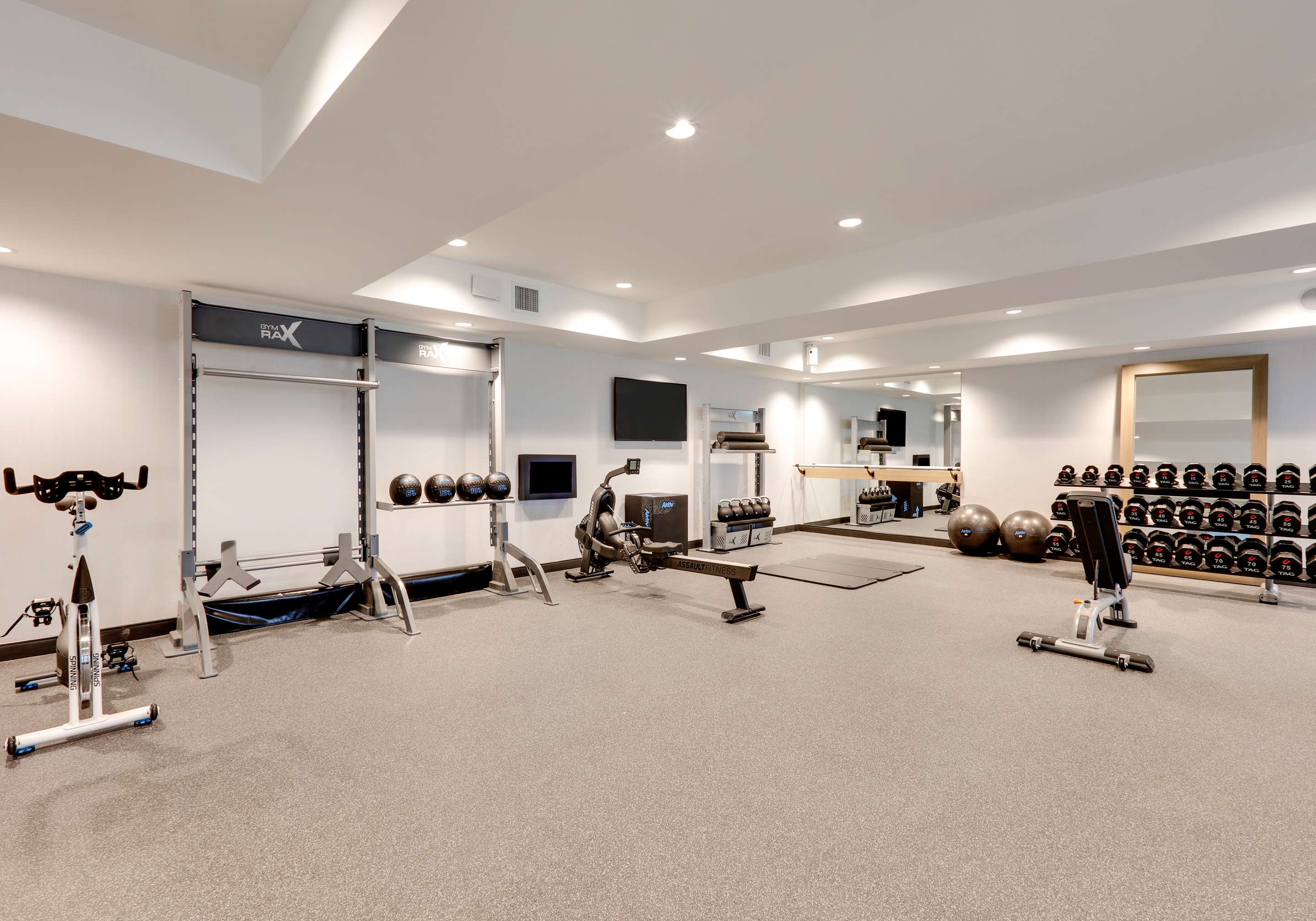 Health club fitness center gym | Tru By Hilton Euless DFW West