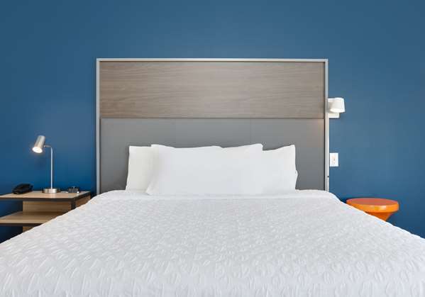  - Tru by Hilton Hotel DFW Airport West Euless