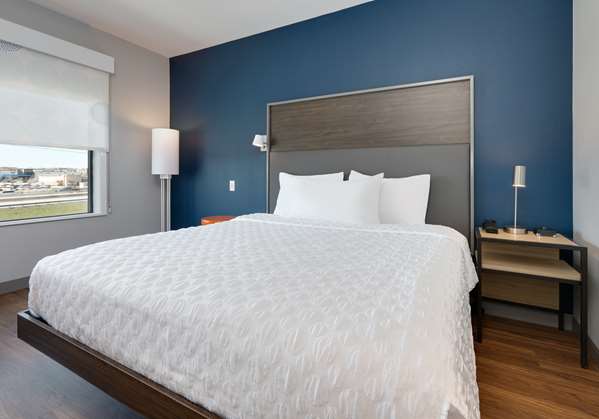  - Tru by Hilton Hotel DFW Airport West Euless