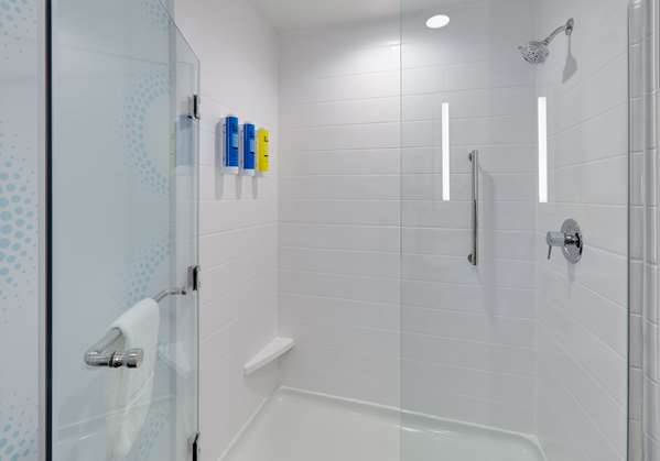  - Tru by Hilton Hotel DFW Airport West Euless