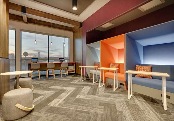 Conference Area - Tru by Hilton Hotel DFW Airport West Euless