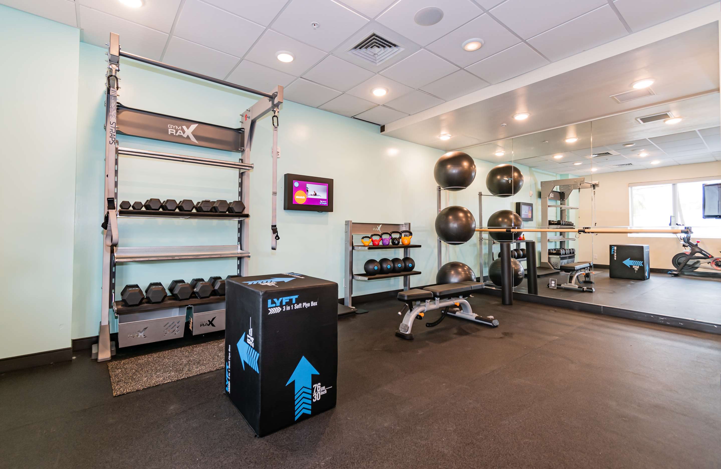 Health club fitness center gym | Tru By Hilton Florida City, Fl