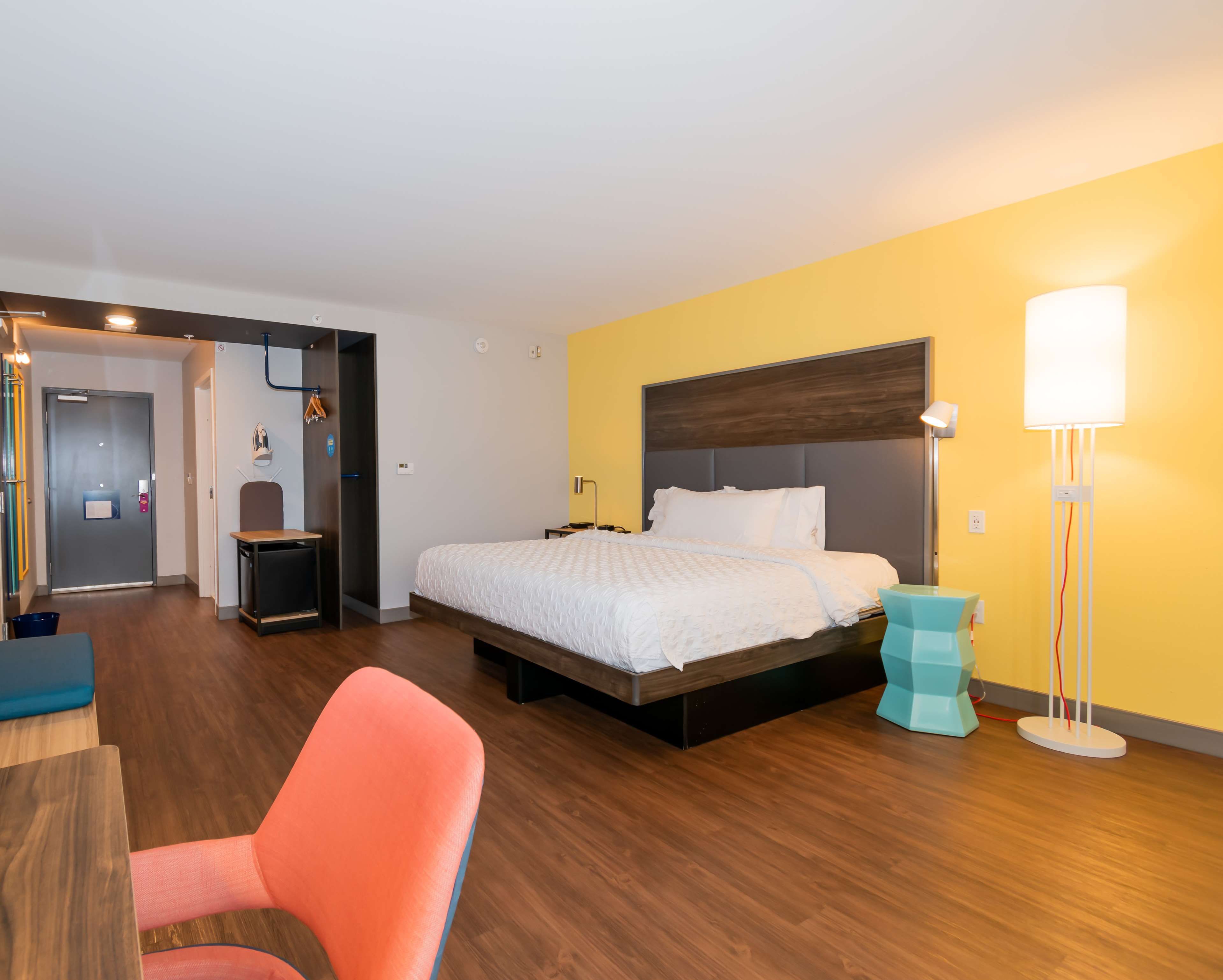 Tru by Hilton Florida City Room Type - 1KNG MOB HEARNG ACC RI-SHW
