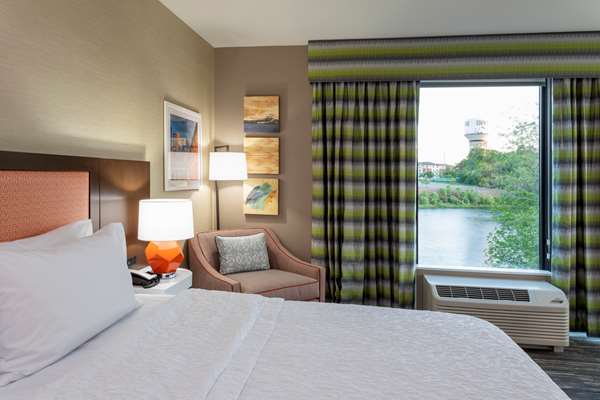  - Hampton Inn Eden Prairie - I-494, Exit 11