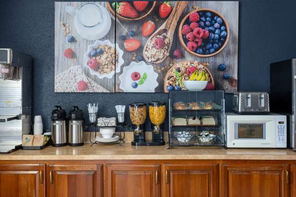  - Days Inn North Winchester - I-81, Exit 317