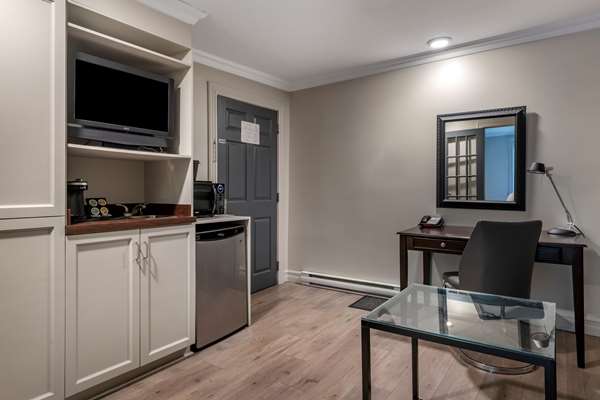  - SureStay Collection by Best Western Danny's Hotel Suites Beresford