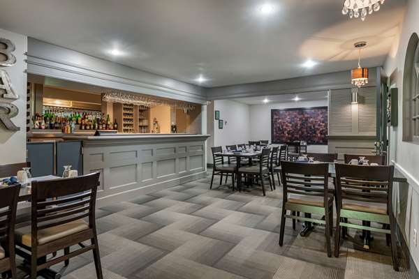 Bar - SureStay Collection by Best Western Danny's Hotel Suites Beresford