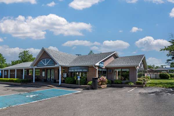 Exterior view - SureStay Collection by Best Western Danny's Hotel Suites Beresford