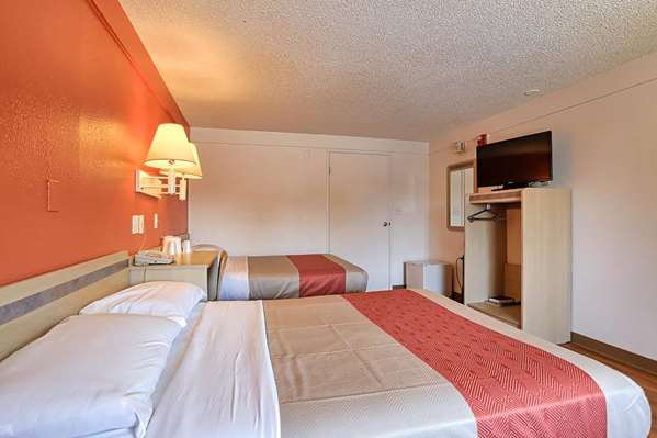  - Travelodge Hagerstown - I-81, Exit 5A