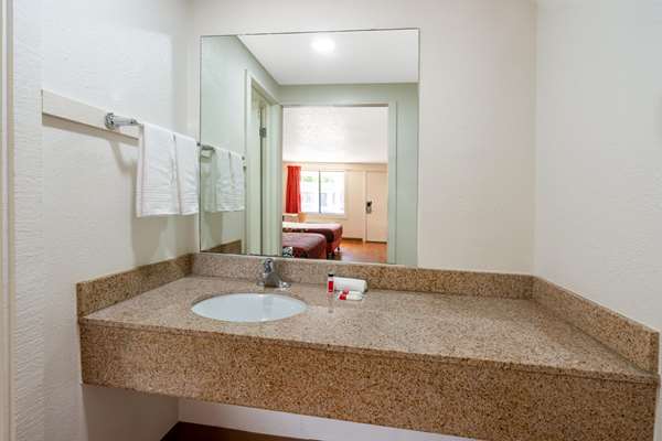  - Travelodge Hagerstown - I-81, Exit 5A