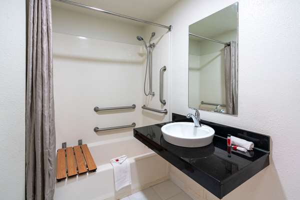  - Travelodge Hagerstown - I-81, Exit 5A