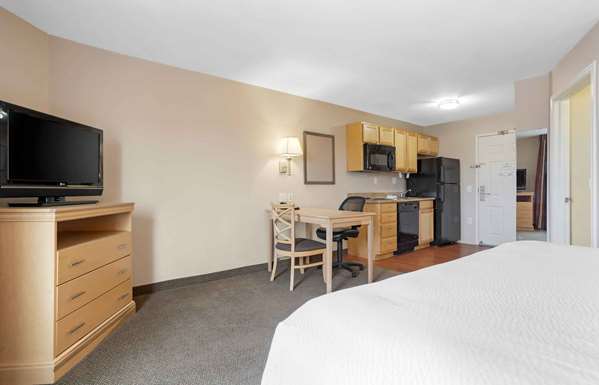  - Extended Stay America Suites Houston - I-10, Exit 746