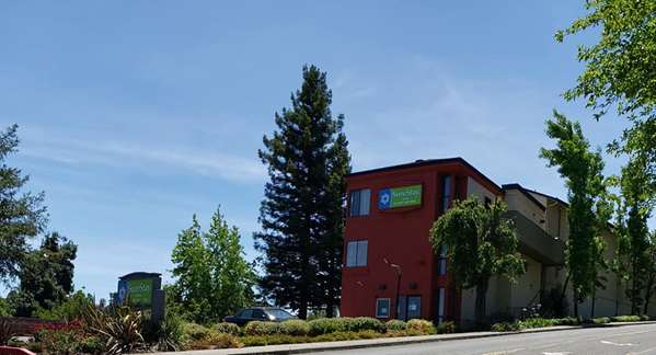 Exterior view - SureStay Hotel by Best Western Vallejo Napa Valley - I-80, Exit 32