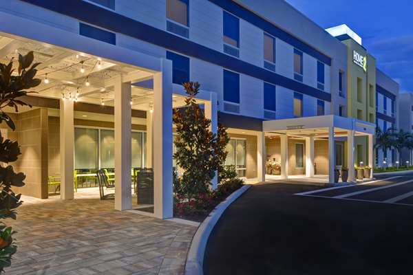Exterior view - Home2 Suites by Hilton Pine Ridge Road Naples - I-75, Exit 107