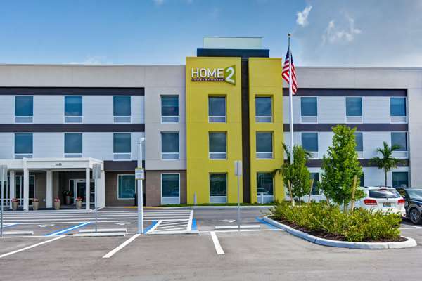Exterior view - Home2 Suites by Hilton Pine Ridge Road Naples - I-75, Exit 107