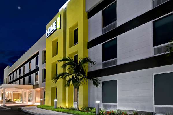 Exterior view - Home2 Suites by Hilton Pine Ridge Road Naples - I-75, Exit 107