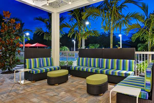 Exterior view - Home2 Suites by Hilton Pine Ridge Road Naples - I-75, Exit 107